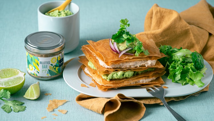 Millefeuille rillettes de bar yuzu et guacamole