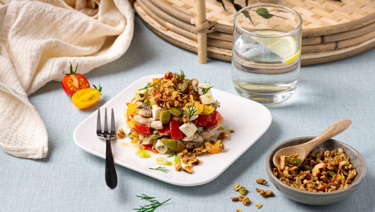 Tartare de la mer à la sardine, algues et câpres