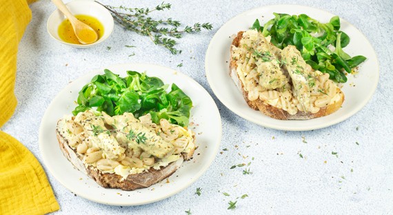 Tartines chaudes de mogettes et maquereaux